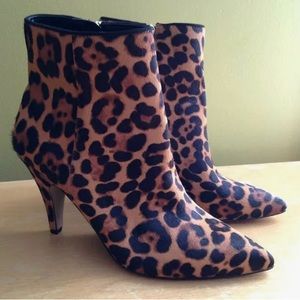 Vince Camuto Cheetah Printed Cow Hair Booties Sz 8-worn once!